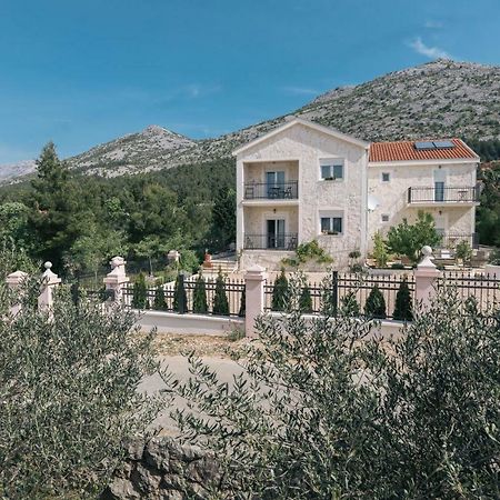 Appartamento Hedon-Stone Starigrad Paklenica Esterno foto