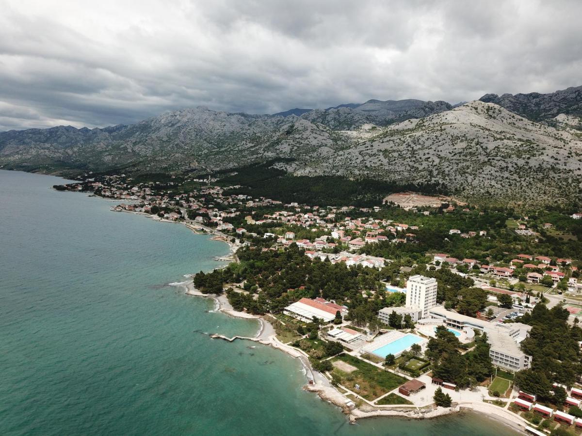 Appartamento Hedon-Stone Starigrad Paklenica Esterno foto