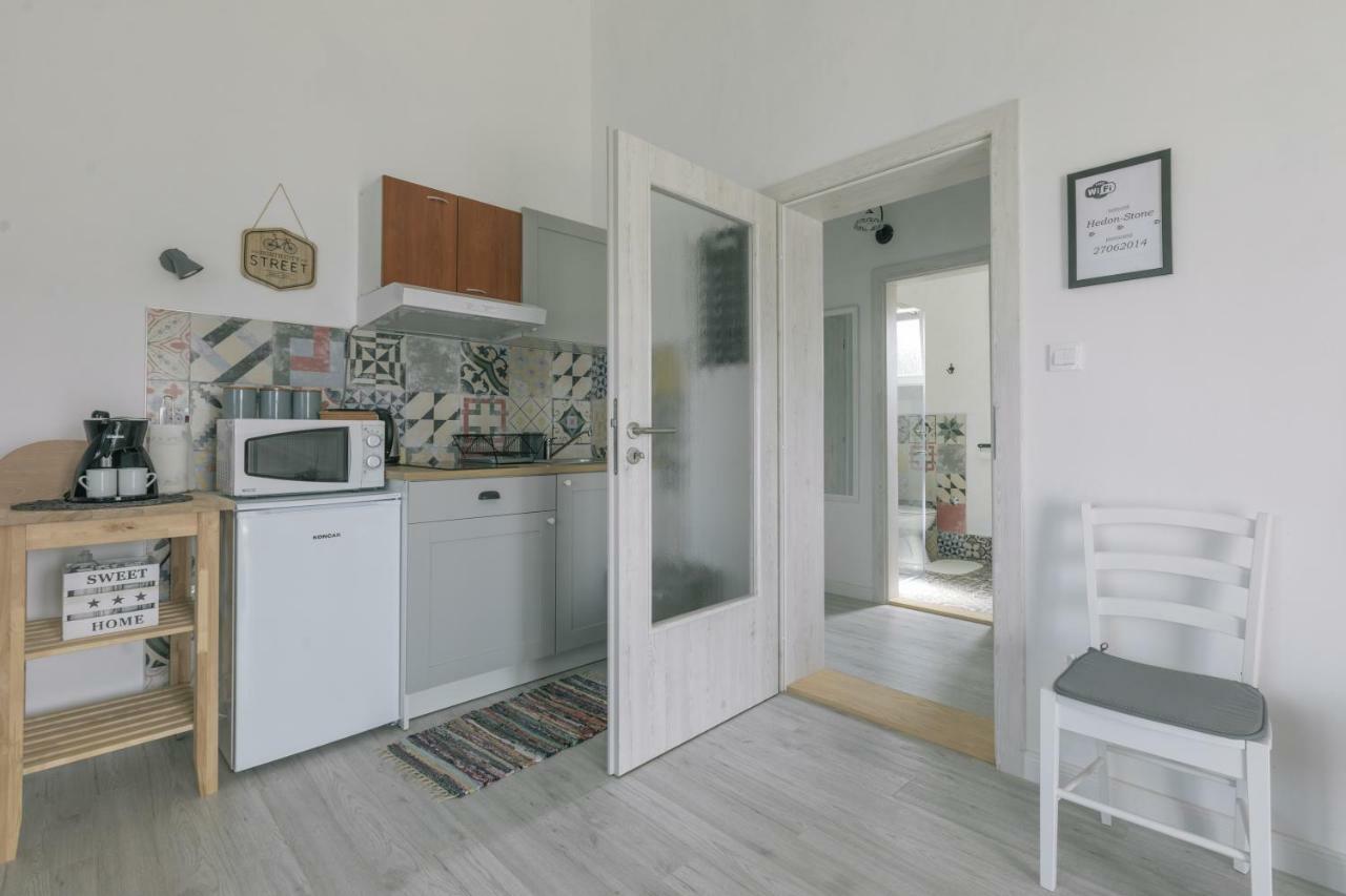 Appartamento Hedon-Stone Starigrad Paklenica Esterno foto